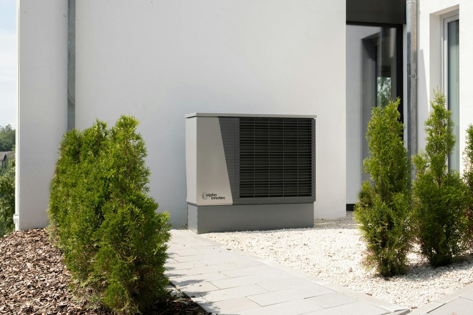 Avoid Costly AC Issues With These Preventive Maintenance Tips (2).jpg