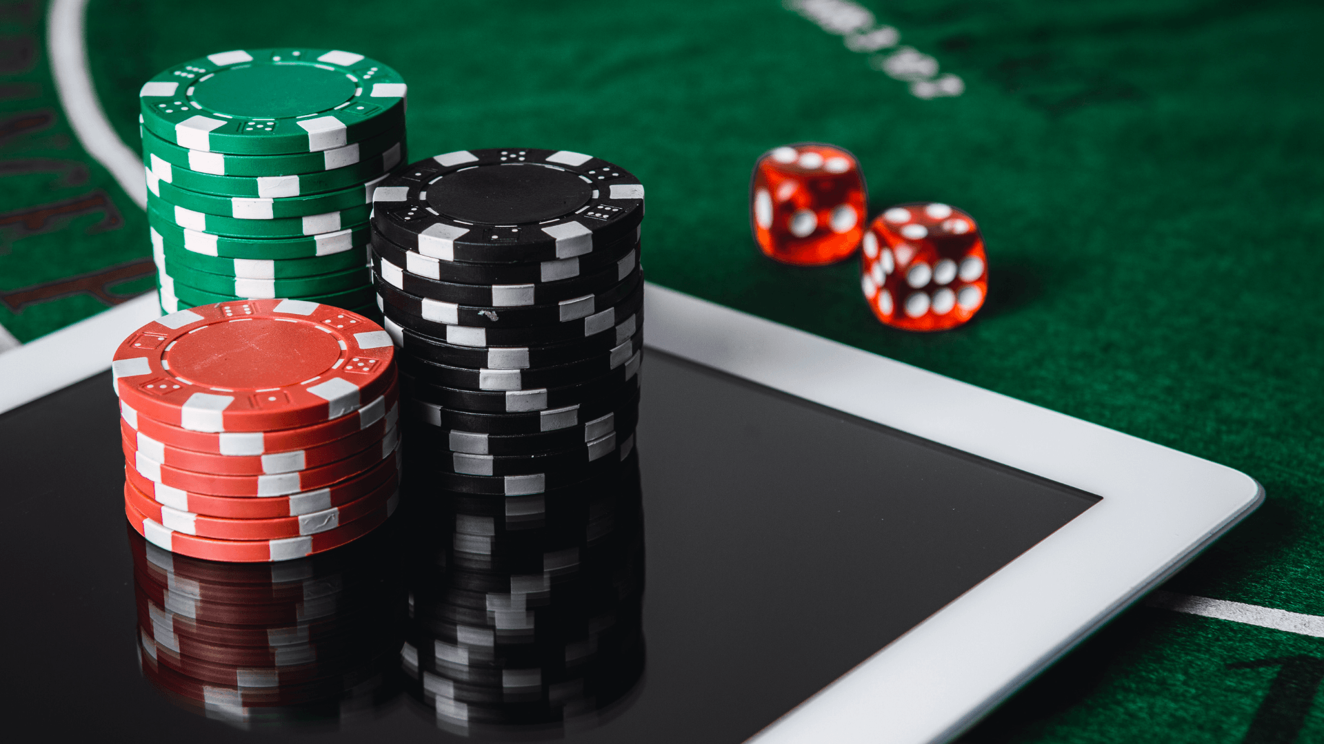 Land vs Online Casinos: Which Offers the Best Experience?