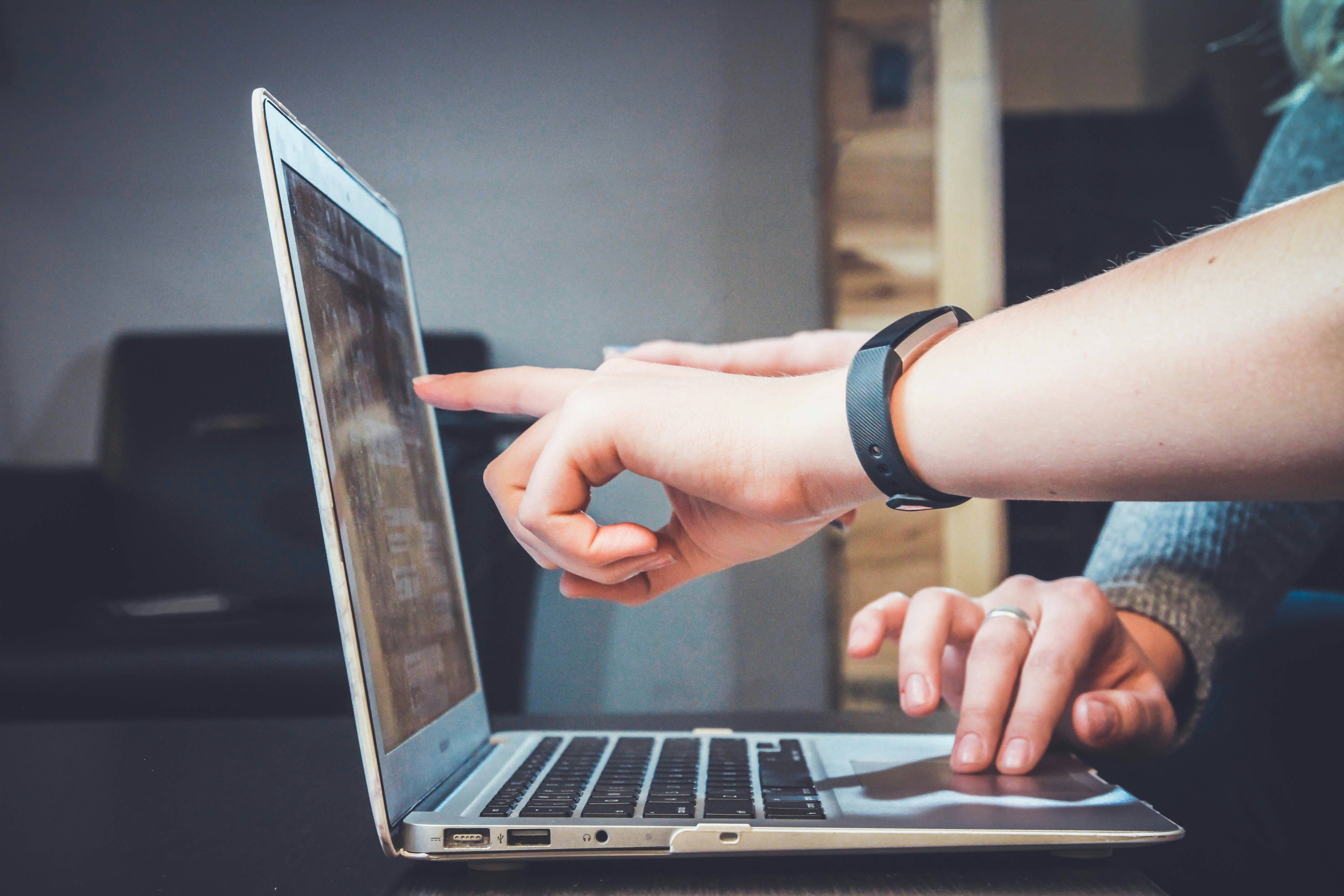 How AI-Powered Fraud Detection Solutions Are Transforming Online Businesses (2).jpg