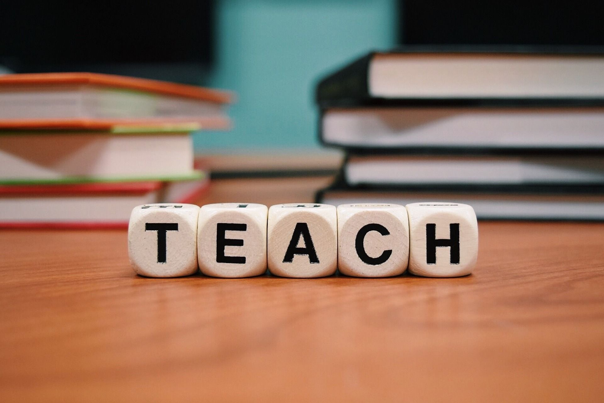 How to Start a Science Tutoring Business (2).jpg
