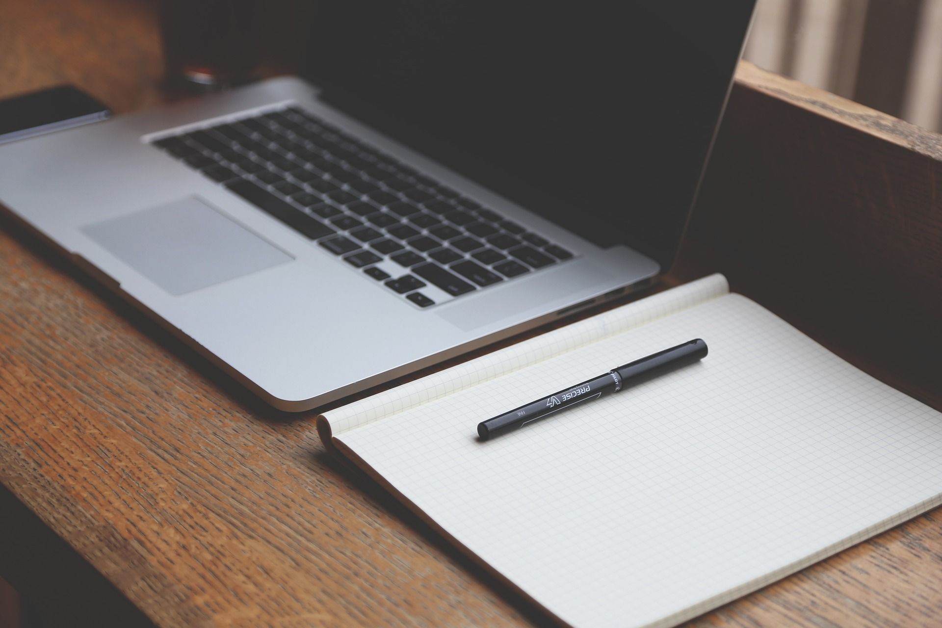 Save Time and Get Paid Faster How Online Invoicing Transforms Cash Flow (2).jpg