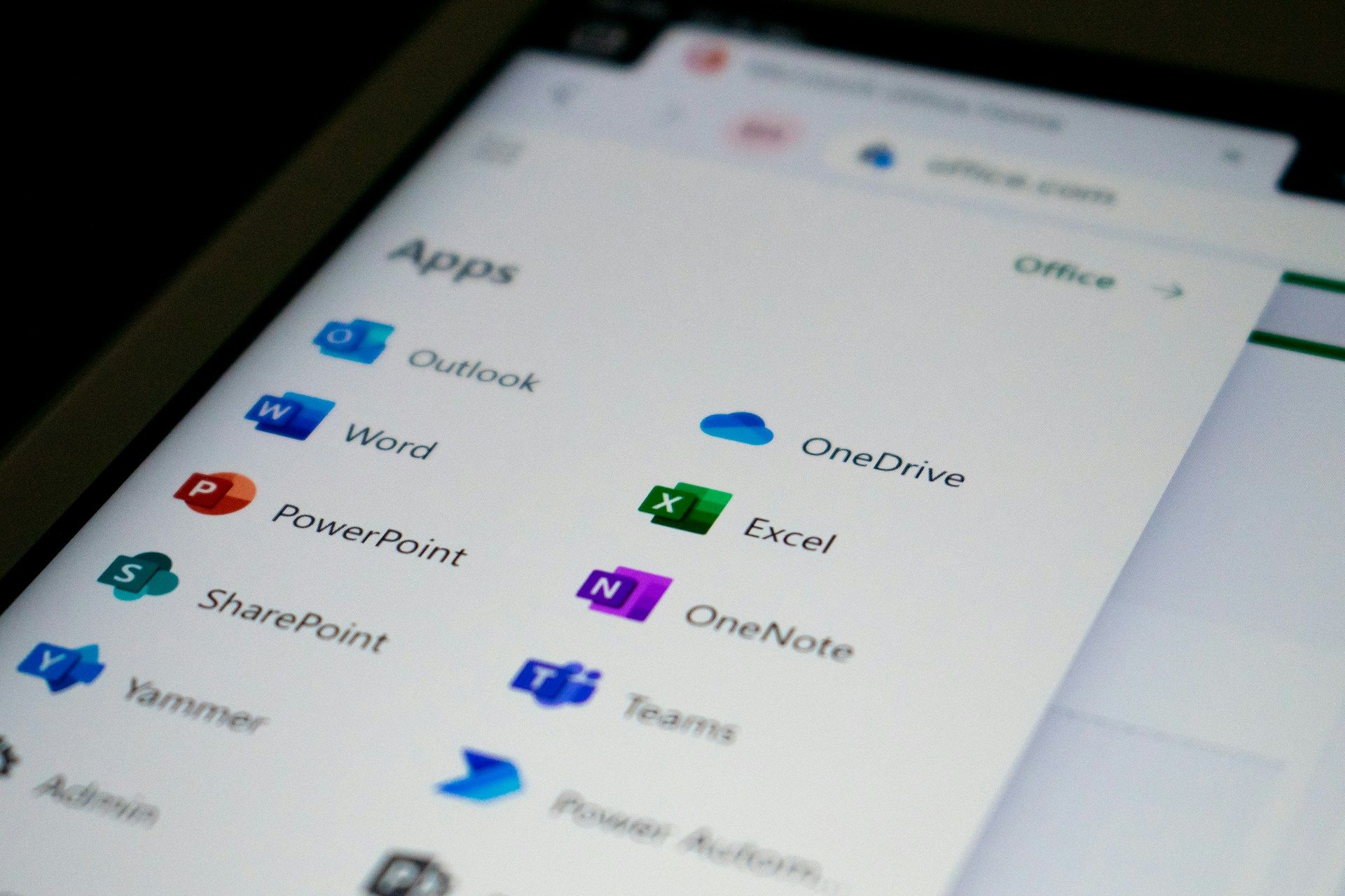 The Ultimate Guide to Selecting the Perfect Software for Your Online Business (2).jpg