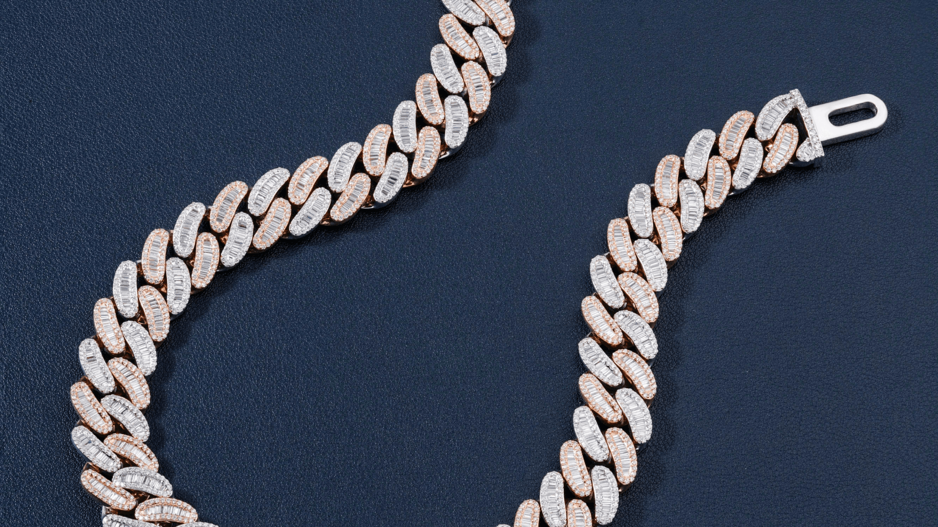 What is a Tennis Chain