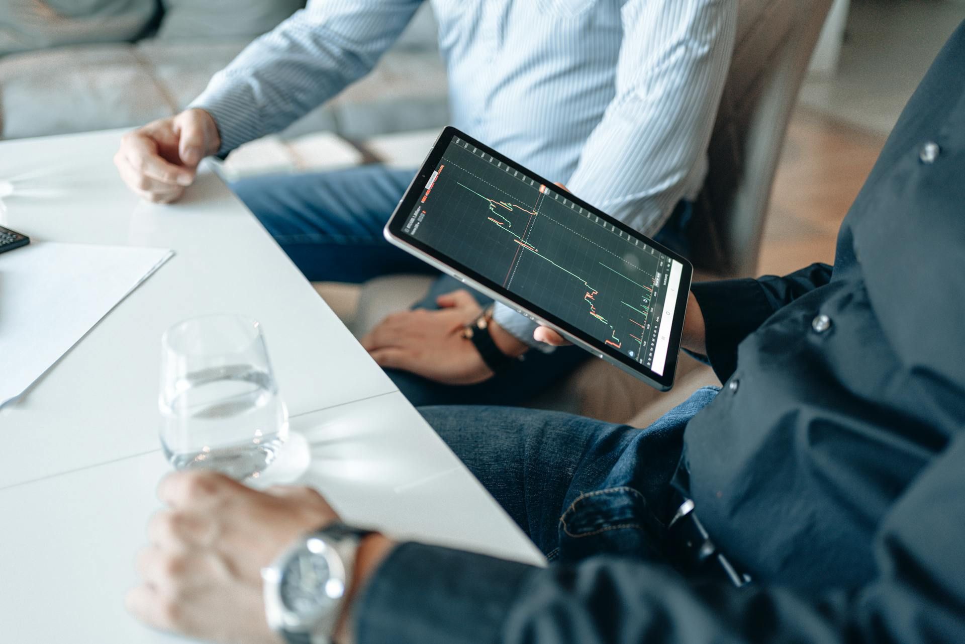 Why Cryptocurrency is a Smart Choice for Long-Term Investment (2).jpg