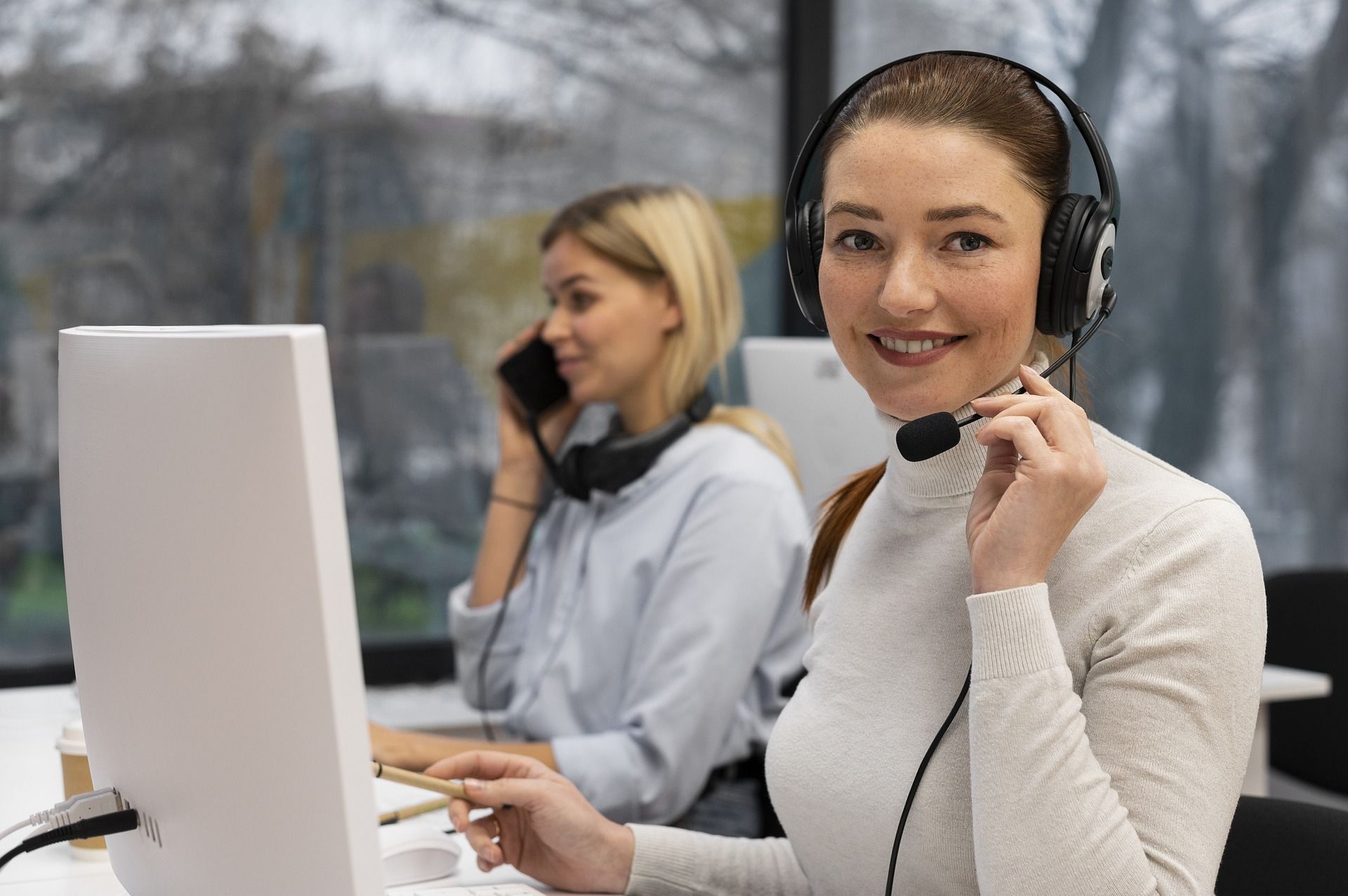 Why Invest in a Virtual Answering Service Key Advantages for Your Business (2).jpg